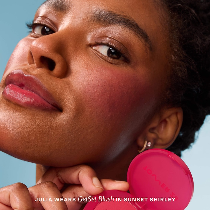 GetSet® Blur + Set Matte Powder Blush - Image 3