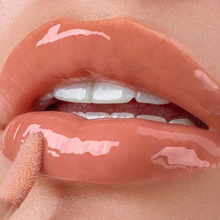 Honey Infused Hydrating Lip Oil - Image 3