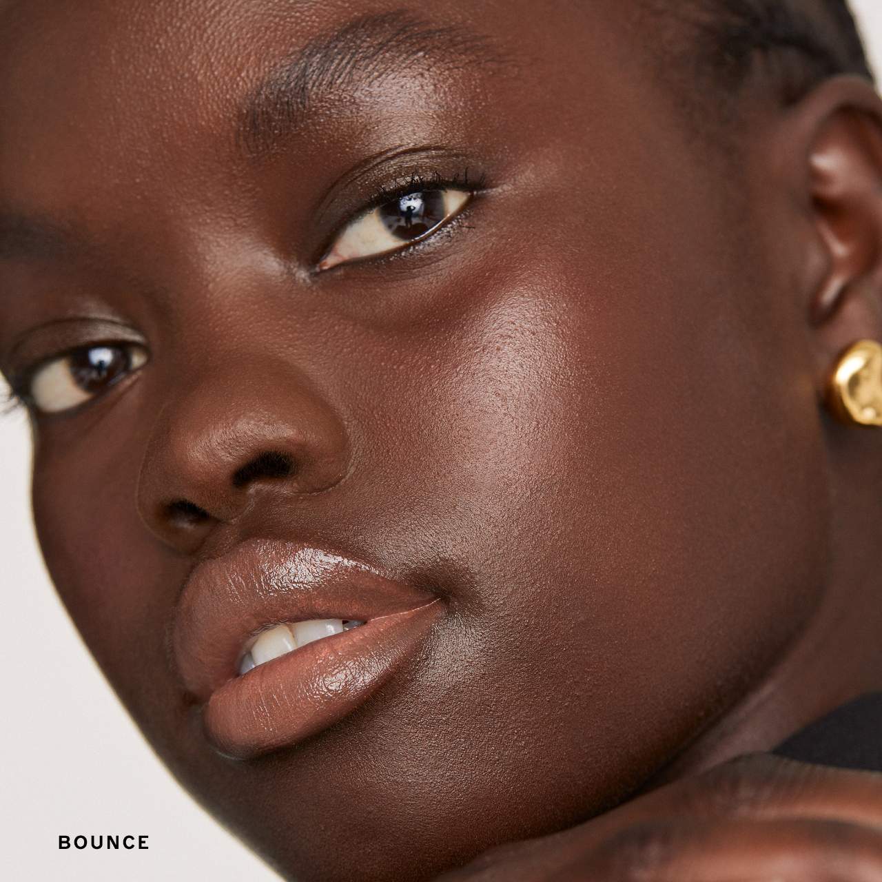 MERIT - Day Glow Dewy Highlighting Balm - Image 3
