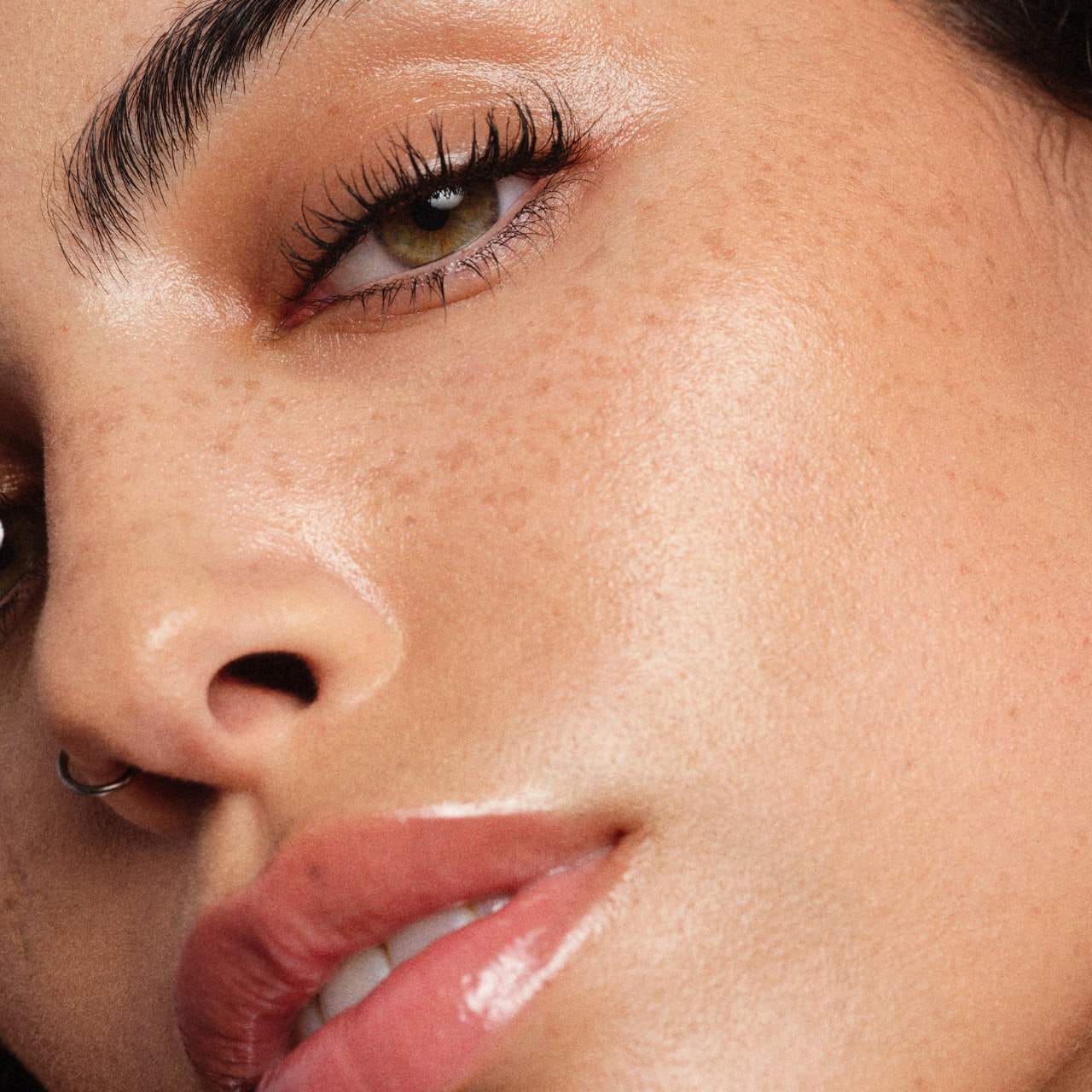 Anastasia Beverly Hills - Beauty Balm Serum Boosted Skin Tint - Image 3
