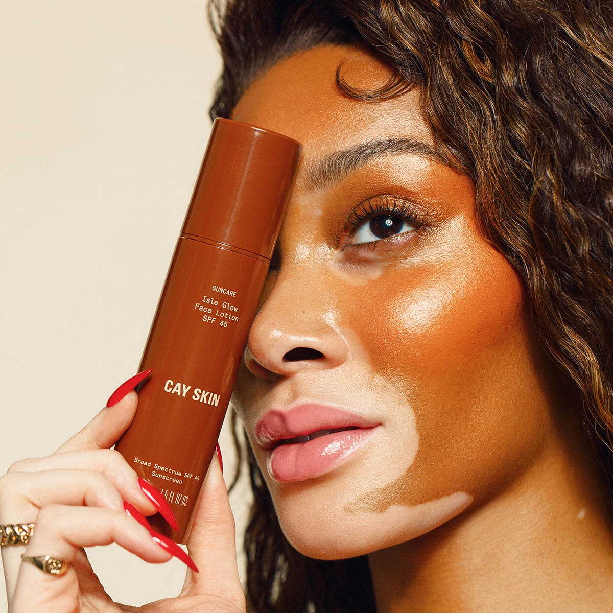 CAY SKIN - Isle Glow Face Sunscreen Moisturizer SPF 45 with Sea Moss and Niacinamide - Image 2