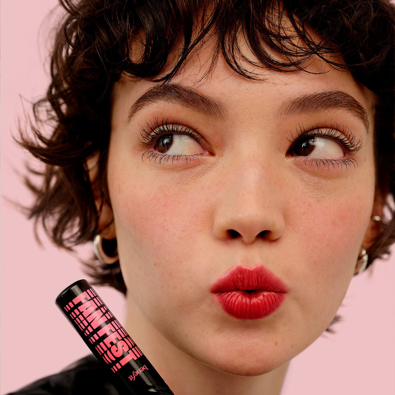 Benefit Cosmetics - Mini Fan Fest Fanning & Volumizing Mascara - Image 4