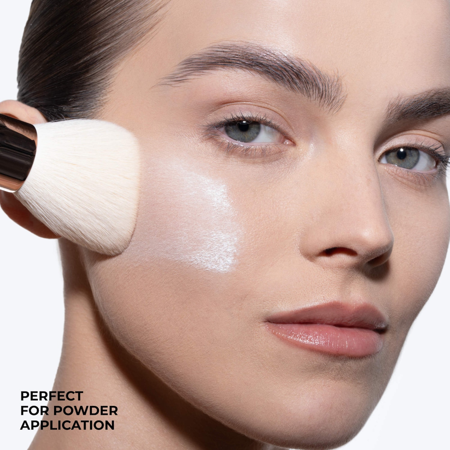 NATASHA DENONA - HY-GLAM™ Powder Brush - Image 3